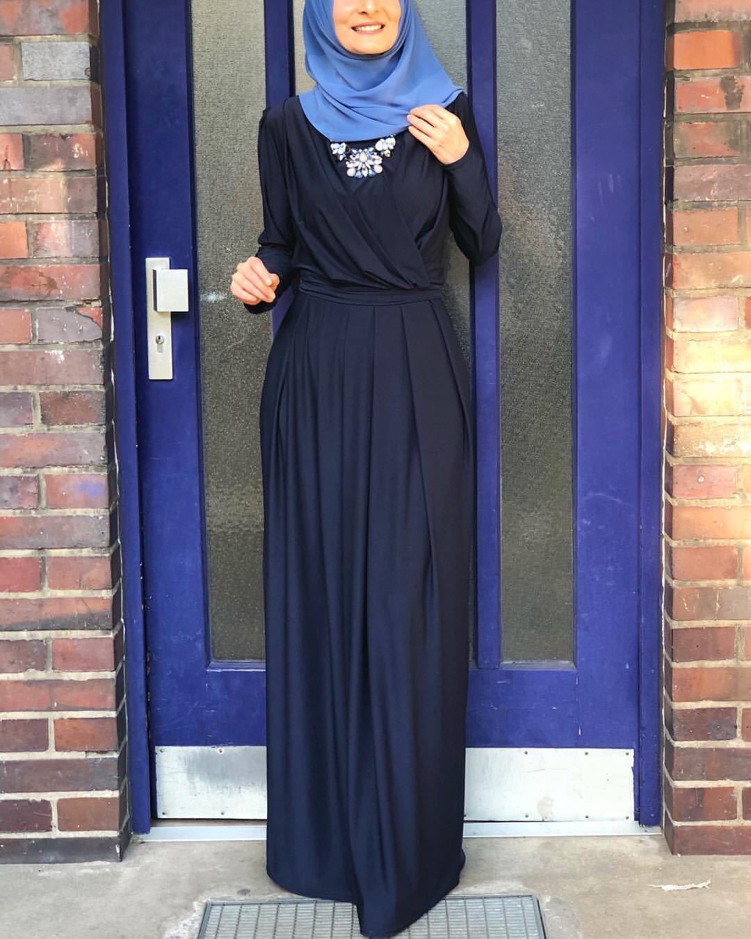 Vestido largo musulmán de Oriente Medio de color liso para mujer