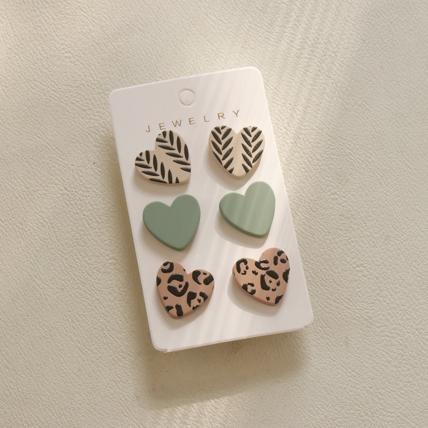 Aretes de corazón de acrílico de 3 piezas