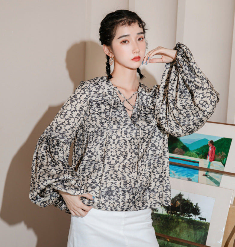 Hong Kong Style Retro Blouse With Lantern Sleeves Printed Shirt