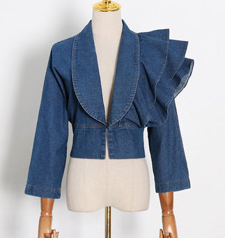 Frühlings-Rüschendesign, tiefer V-Ausschnitt, langärmliges Denim-Rüschenhemd