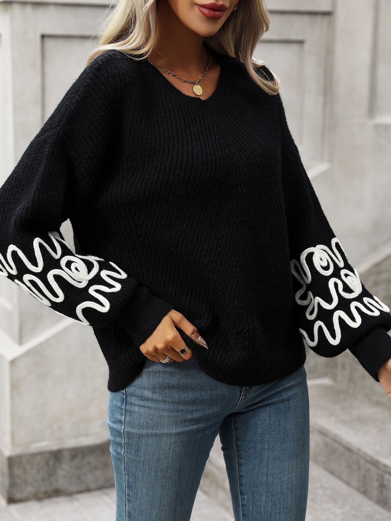 Europäischer und amerikanischer modischer Strickpullover mit einfarbigem Muster