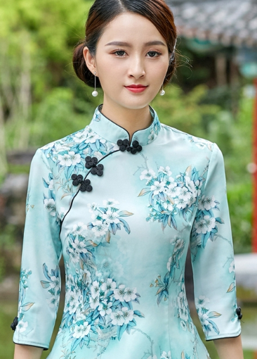 Klassisches und elegantes chinesisches Cheongsam-Oberteil