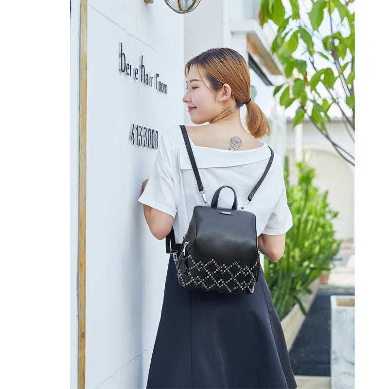 Fashion Simple Leisure Anti-theft Top Leather Rivet Bag