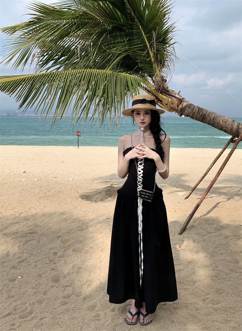 Reisefotos - Schwarzes, trägerloses Kleid mit gesmokten Brustgurten
