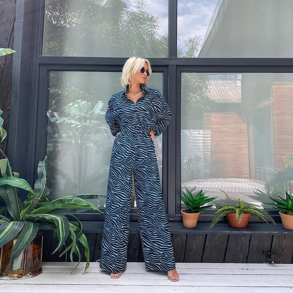 Modischer Jumpsuit mit Revers und langen Ärmeln und hoher Taille