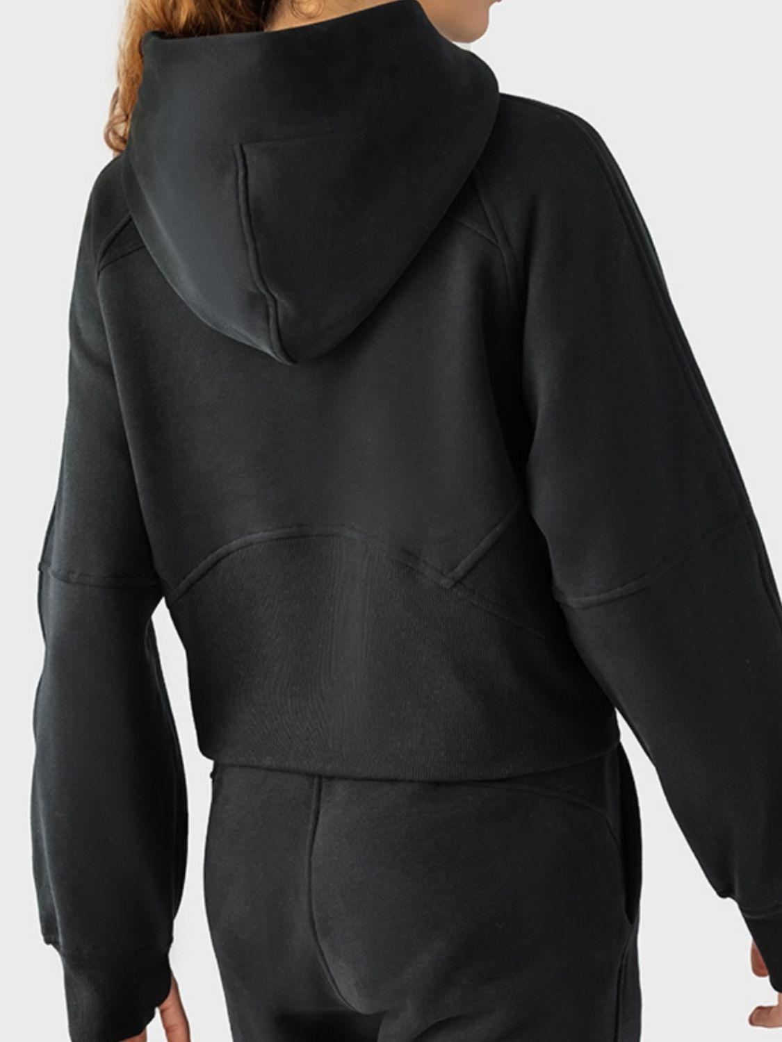 Langärmliger Sport-Hoodie mit halbem Reißverschluss