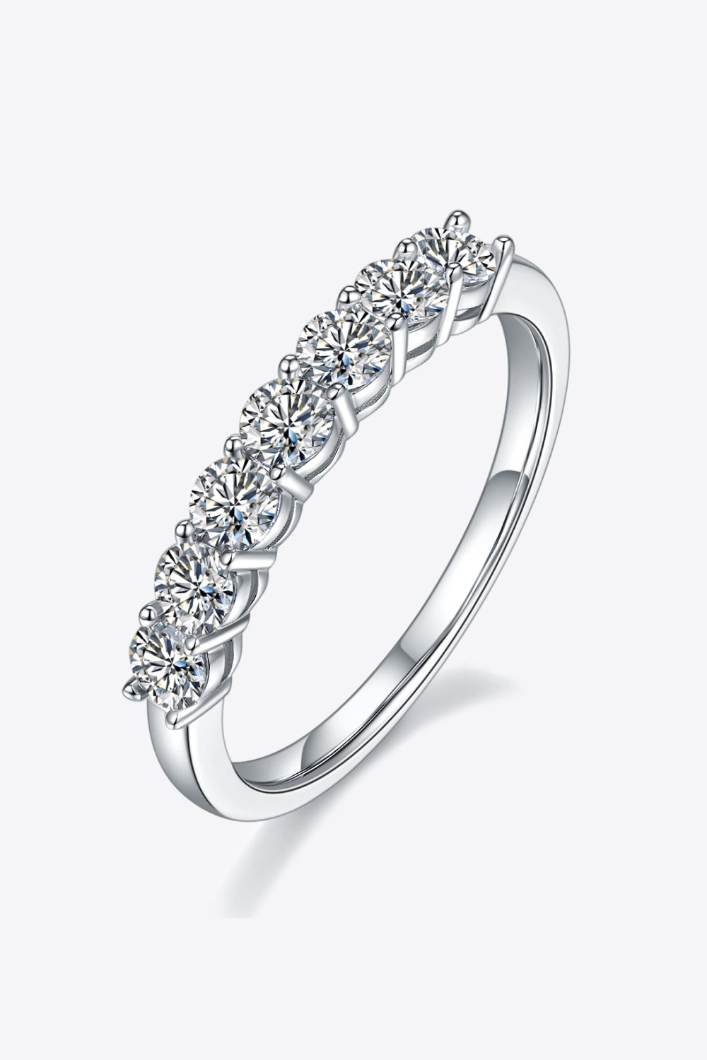 Platinierter Halb-Eternity-Ring mit Moissanit