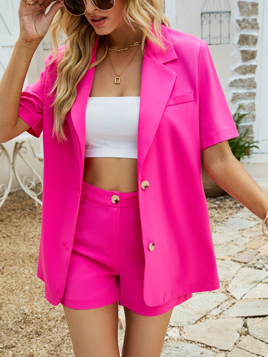 Kurzarm-Blazer und Shorts-Set