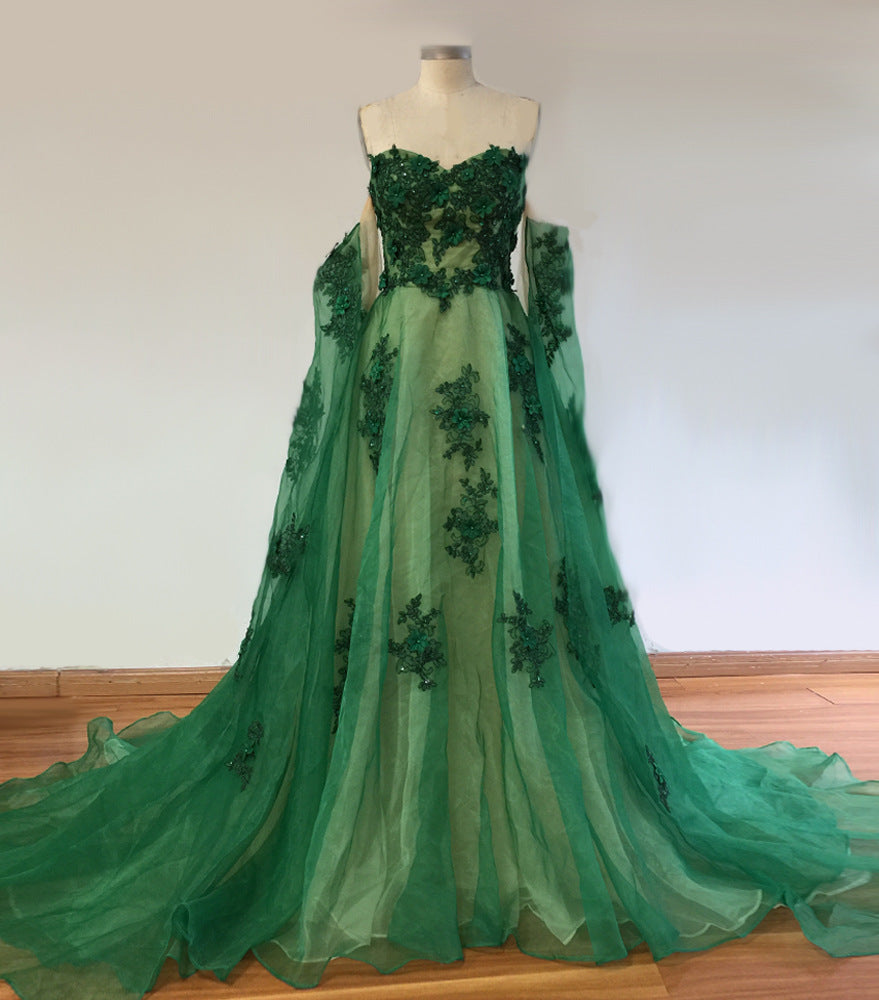 Smaragdgrünes Sommerkleid für Damen