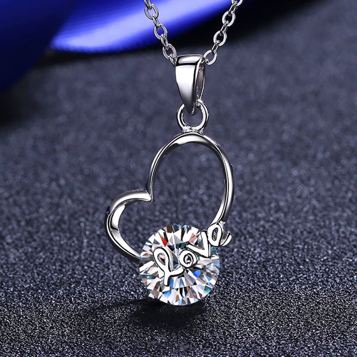 Collar de plata de ley 925 con corazón de moissanita de 2 quilates