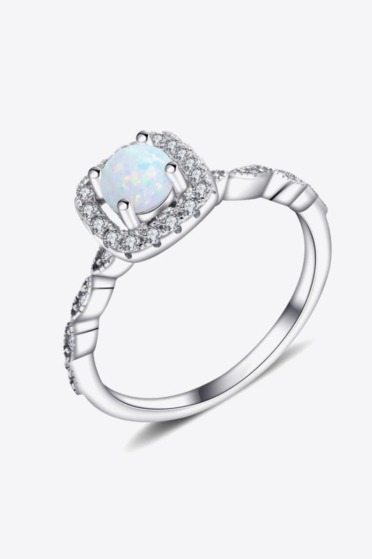 Ring aus 925er-Sterlingsilber mit eingelegtem Opal