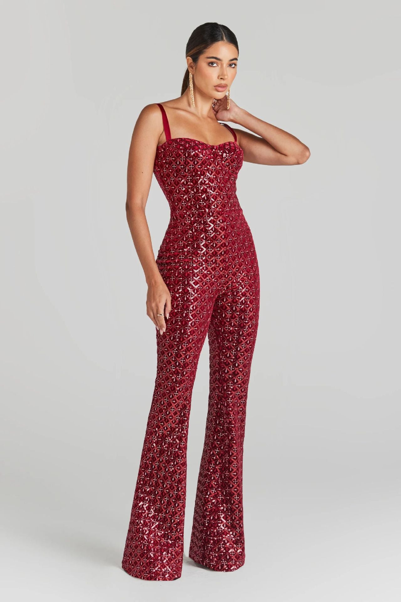 Modischer Damen-Jumpsuit mit Pailletten und Sling-Röhrenoberteil