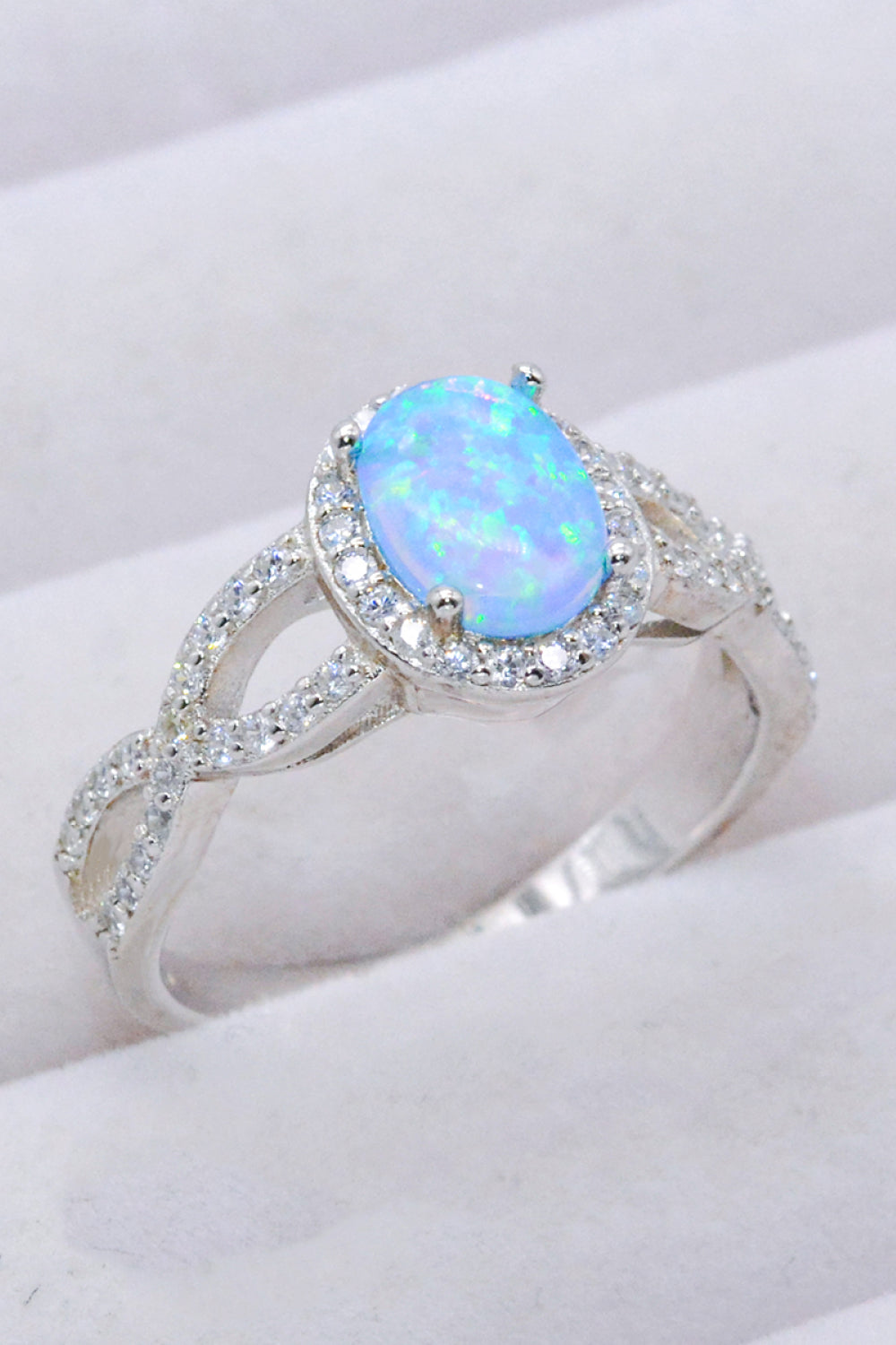 Opal-Halo-Ring aus 925er-Sterlingsilber