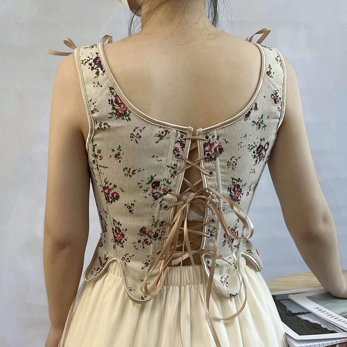 French Small Floral Strap Fishbone Corset Short Vest