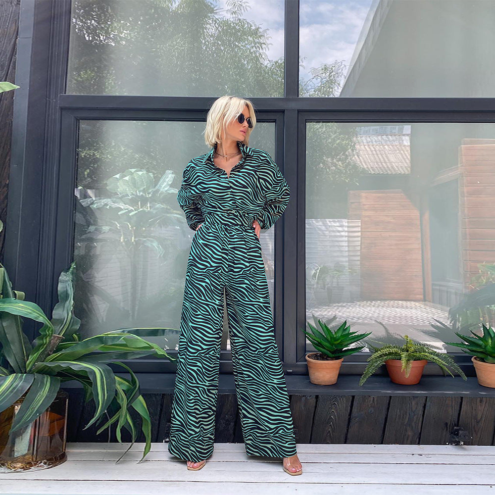 Modischer Jumpsuit mit Revers und langen Ärmeln und hoher Taille