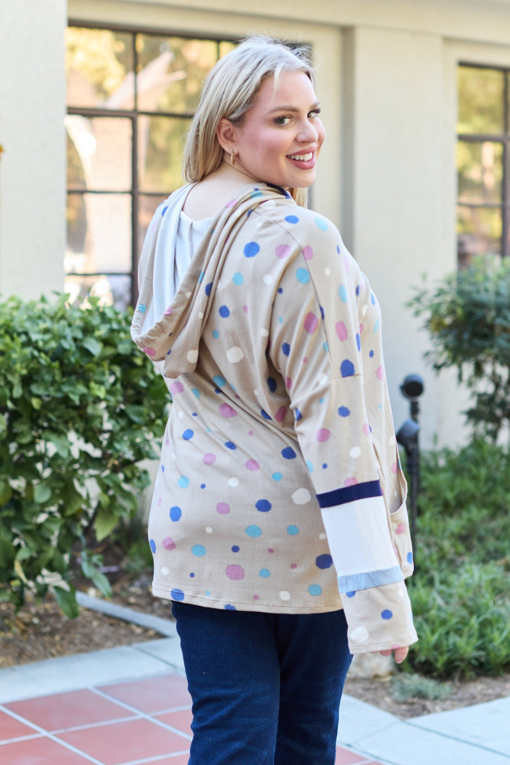 Celeste Design Kapuzenpullover mit Polka Dots und Kordelzug in voller Größe