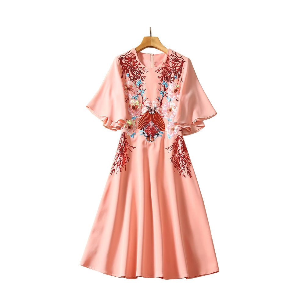 Sommer weibliche Stickerei Prinzessin Kleid