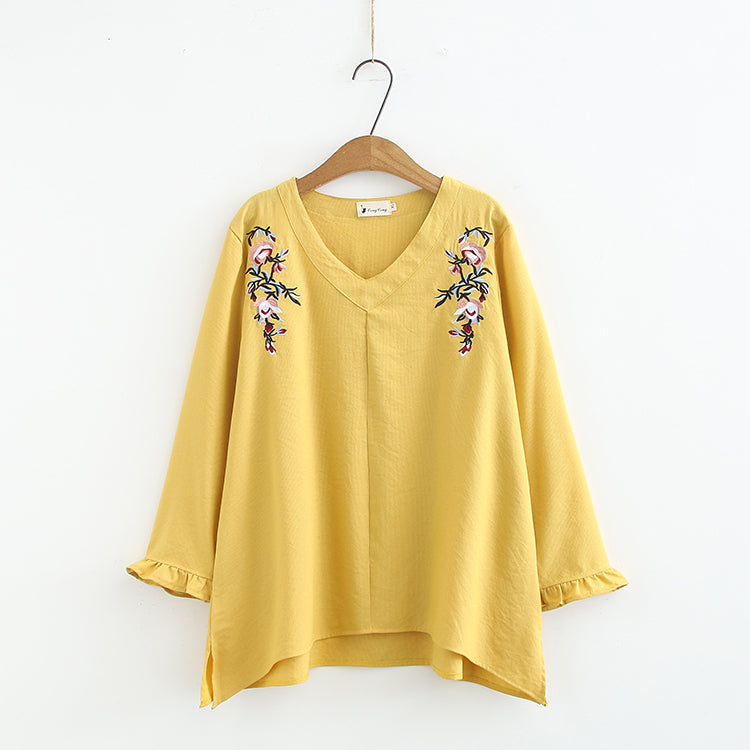 Front embroidered petal sleeve long sleeve shirt