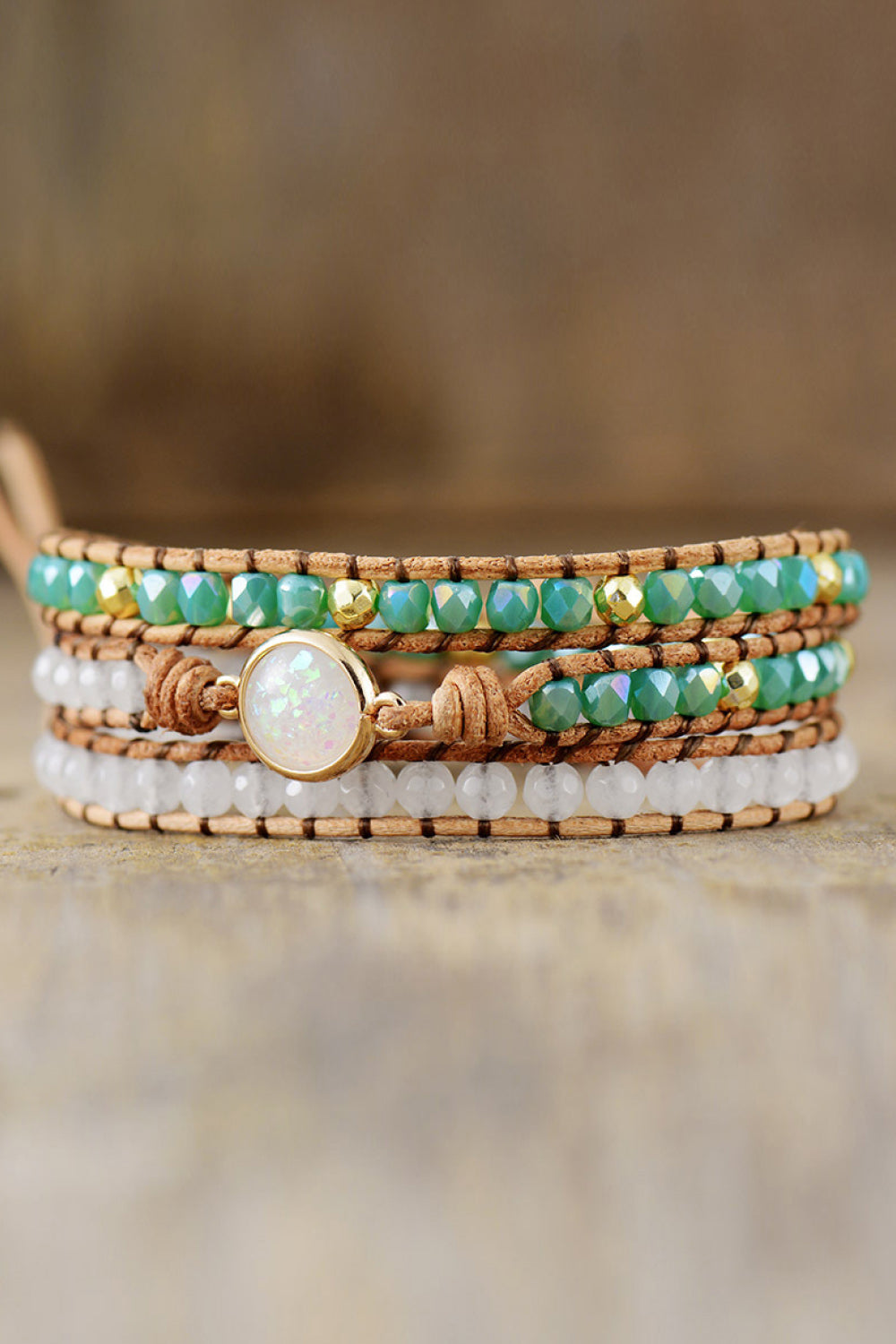 Dreischichtiges Perlenarmband aus Kristall und Opal