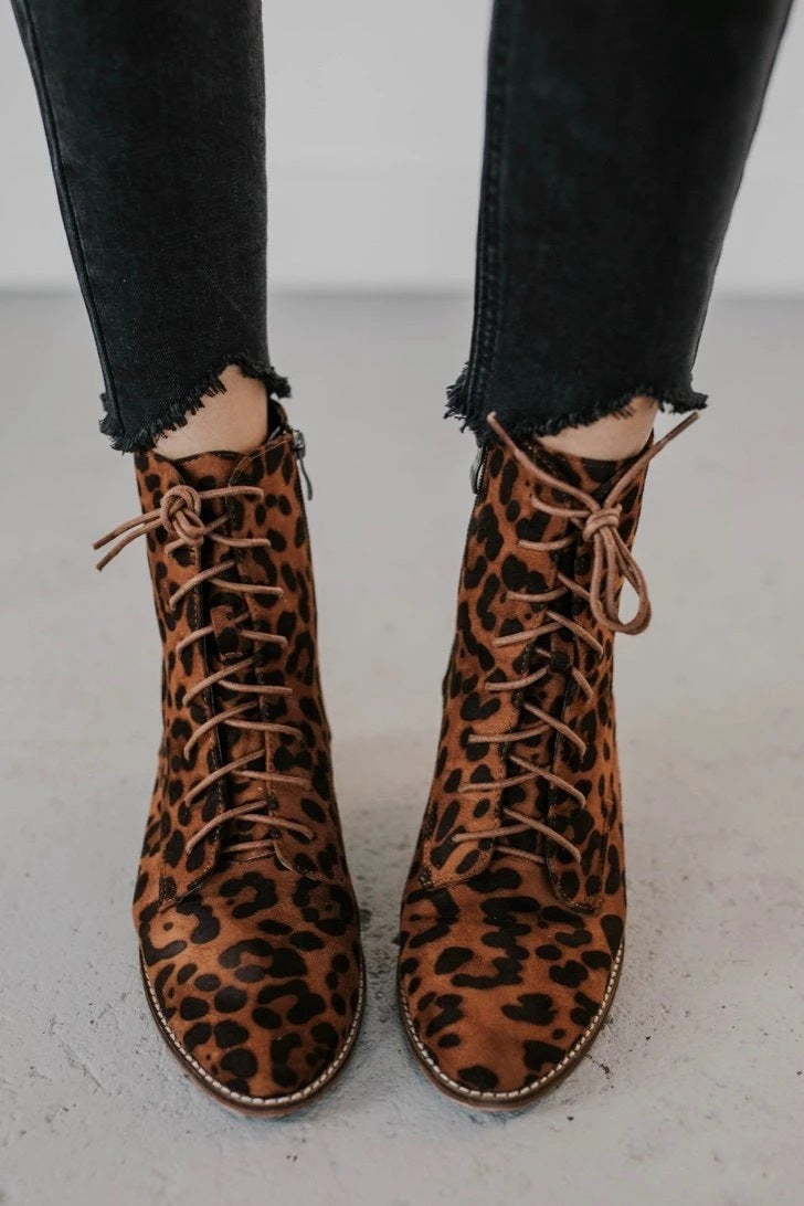 Botas de mujer de tacón cuadrado bajo y estilo informal para otoño e invierno