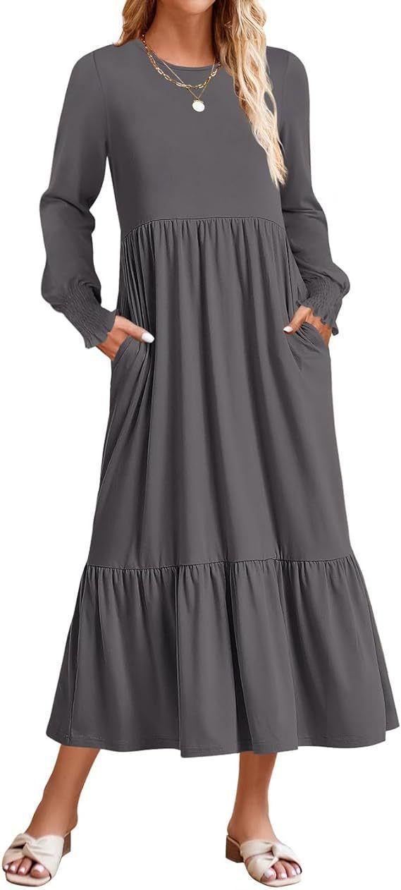 Mittellanges, gesmoktes Damenkleid mit langen Ärmeln und Rundhalsausschnitt