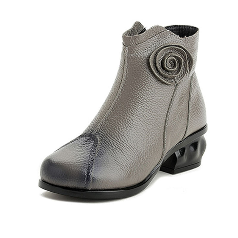 Damenstiefel im Ethno-Stil mit Fleecefutter und wärmespeicherndem Material im Vintage-Stil