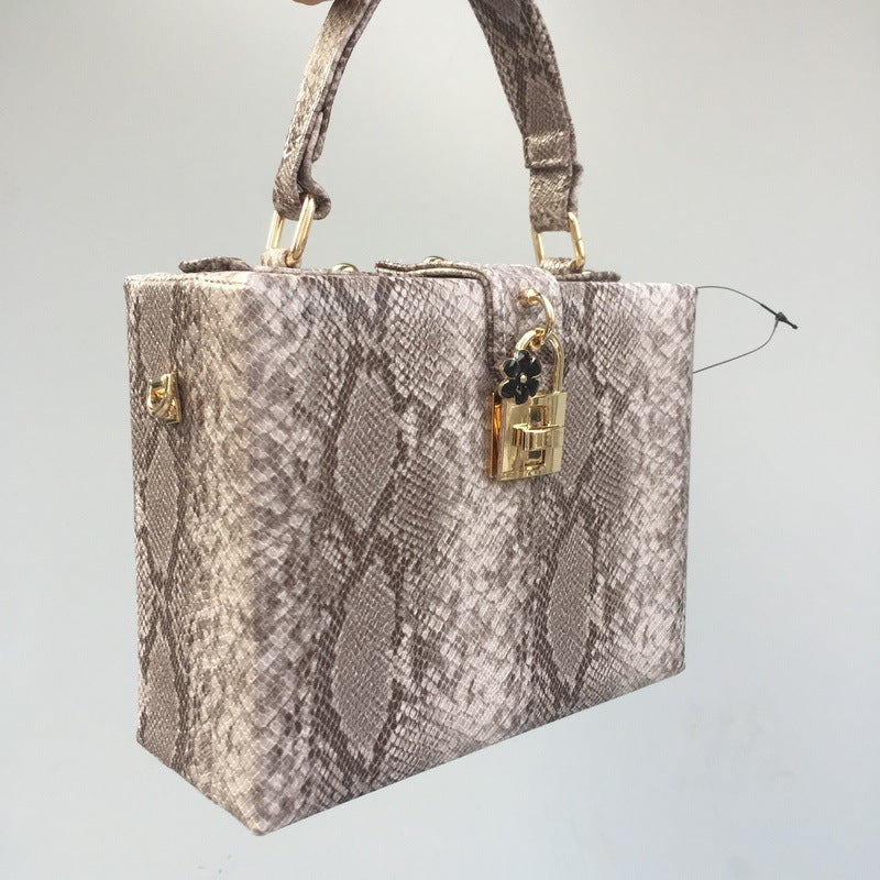 Snake Print Leather Bag For Ladies In European And American Style