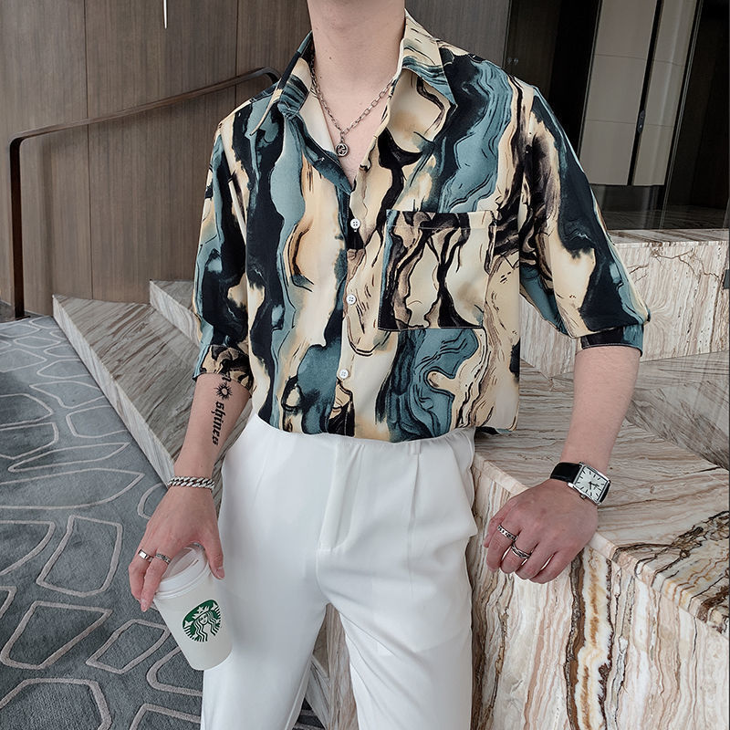 Guapo manga larga hombre de moda Retro sabor de Hong Kong holgada con estampado Floral