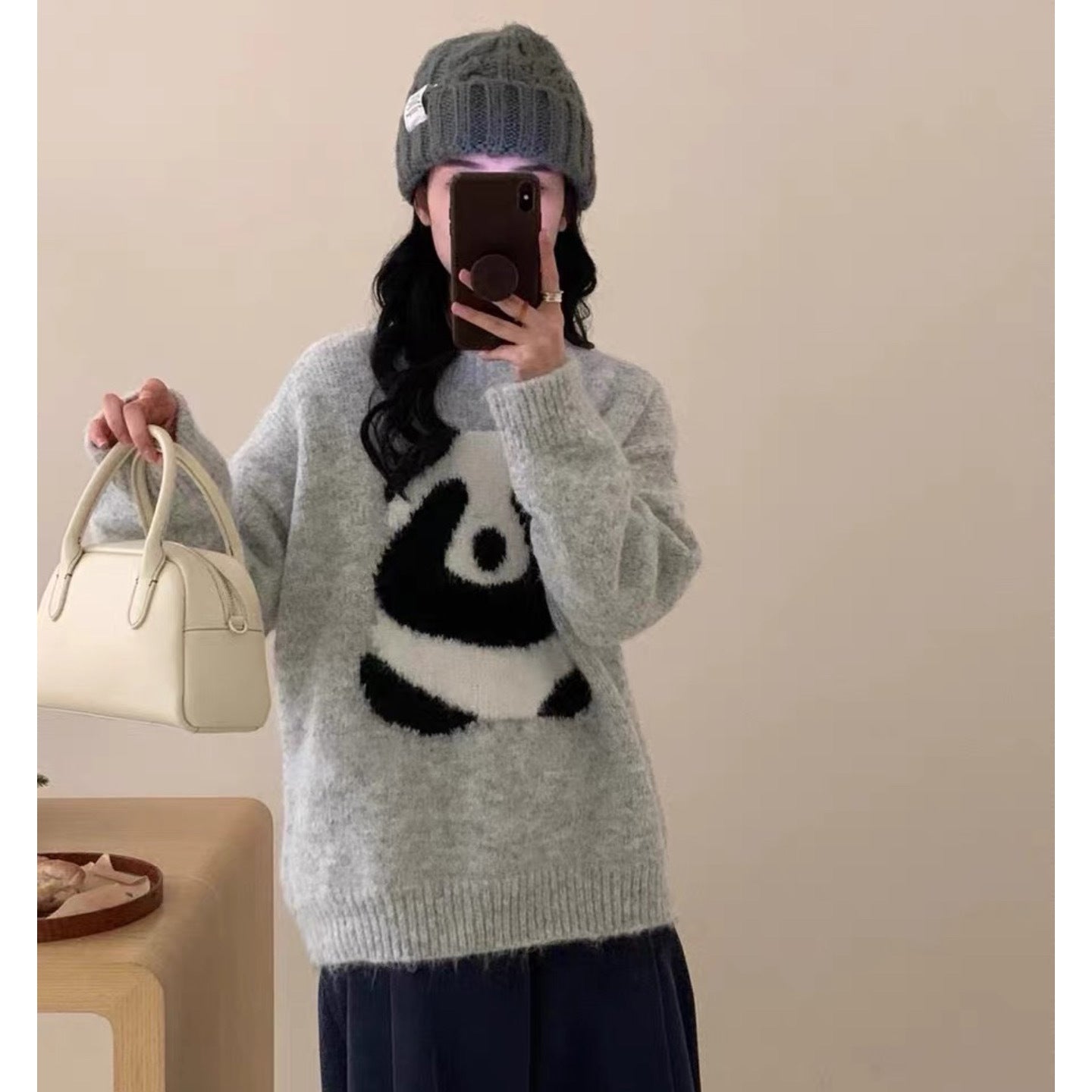 Niedlicher Panda-Faulpullover weiblich