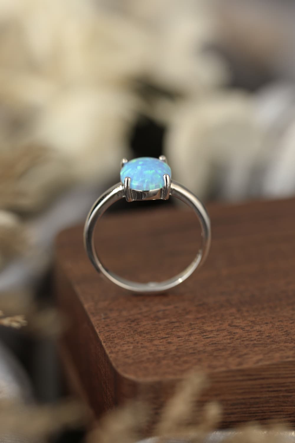 Opal-Solitärring aus 925er-Sterlingsilber