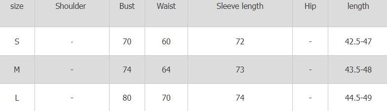 Elegantes, schulterfreies Oberteil im Idle-Stil mit unregelmäßigem Saum und schlankem, einfarbigem Oberteil