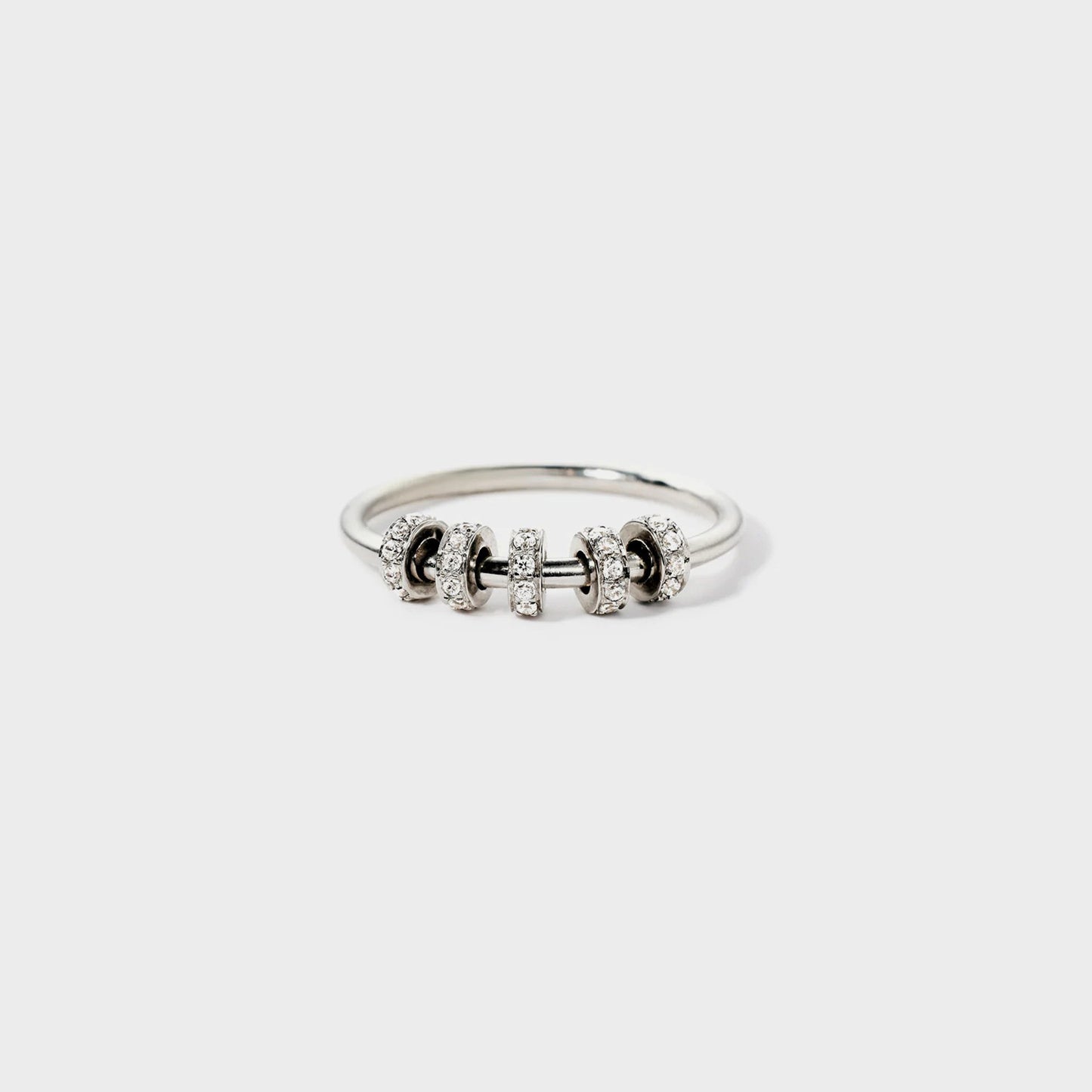 Ring aus 925er Sterlingsilber mit eingelegtem Zirkon