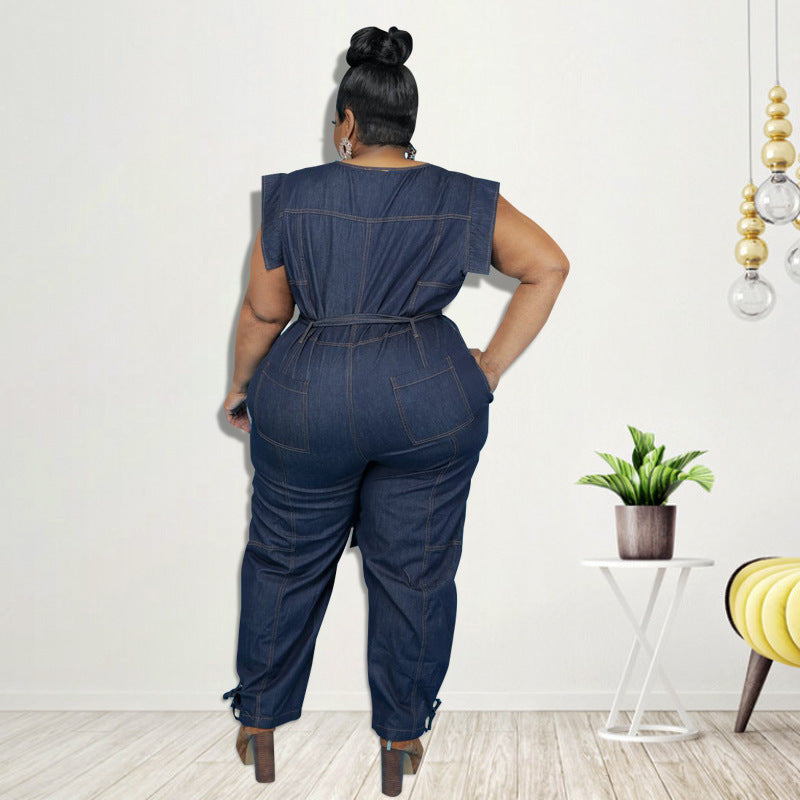 Lässiger Jumpsuit aus gewaschenem Denim im neuen Sommerstil