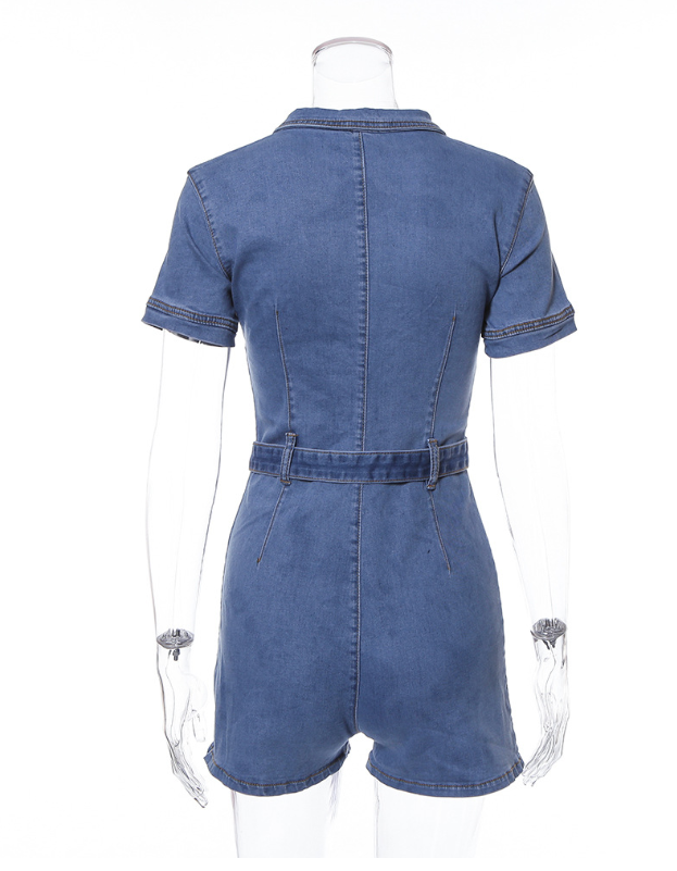 Modischer, schmaler Denim-Jumpsuit im Street-Beat-Stil mit tiefem V-Reißverschluss und Gürteltasche