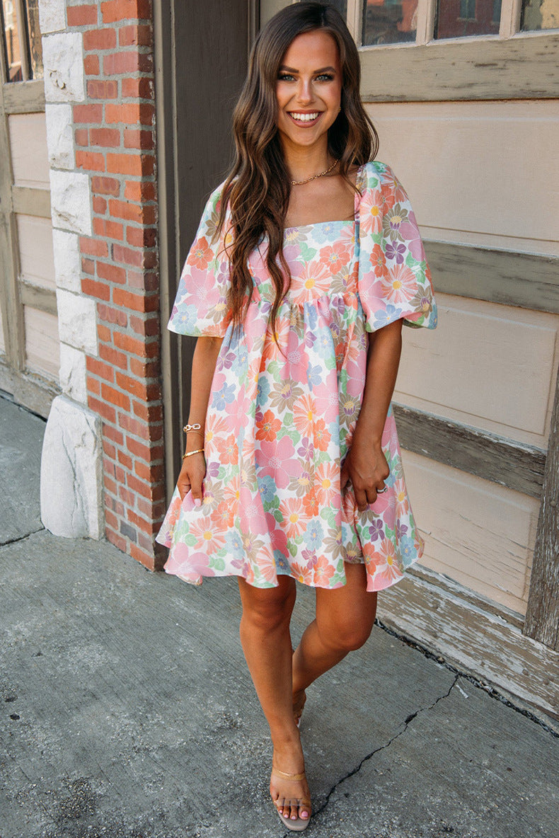 Verano nuevo vestido de manga corta sin espalda con estampado floral para mujer