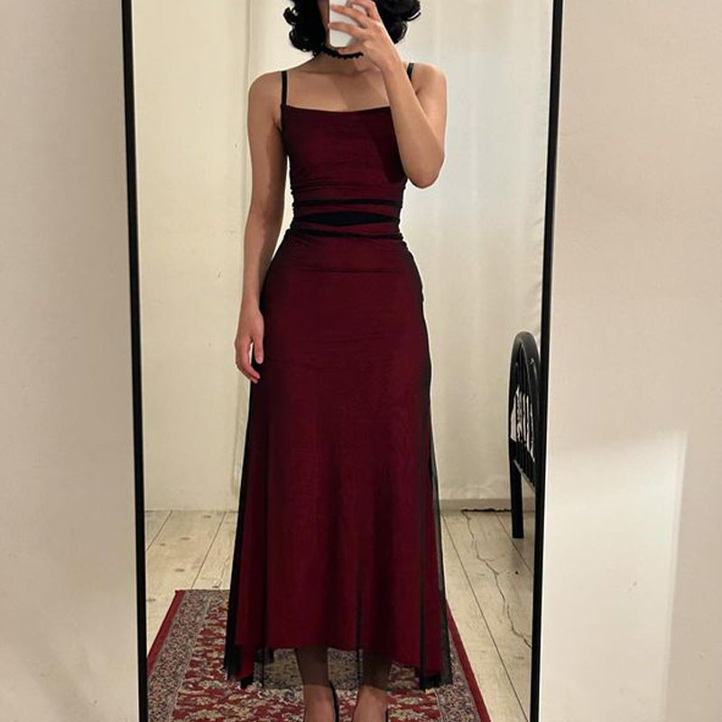 Vestido ajustado con tirantes de moda para mujer