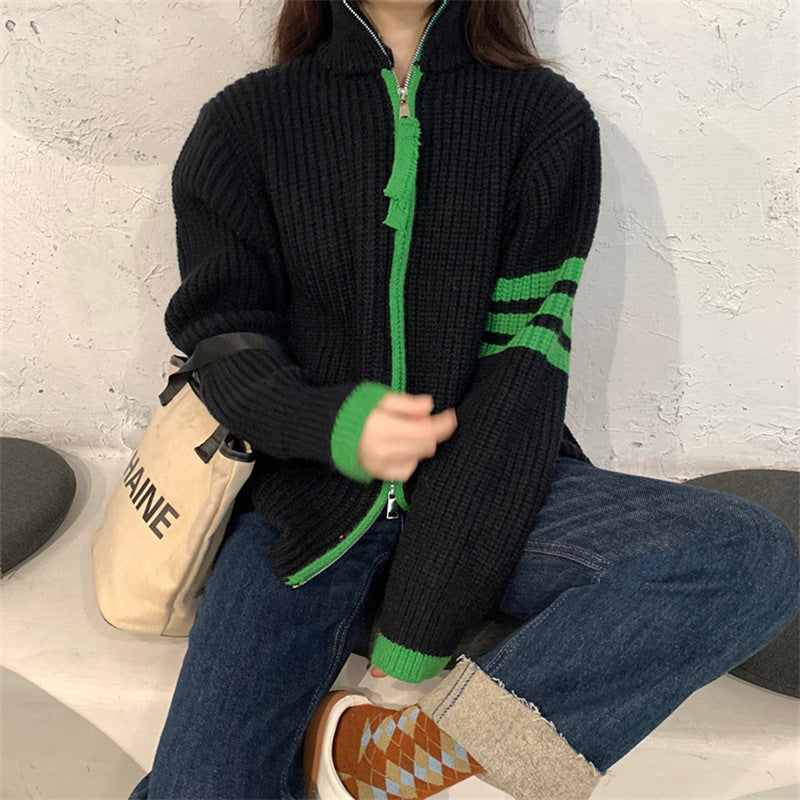 Contrast Color Striped Stitching Zipped Stand Collar Sweater Coat