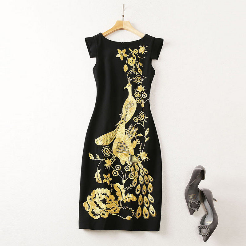 Gold Thread Embroidery Flower Phoenix Back Slit Dress