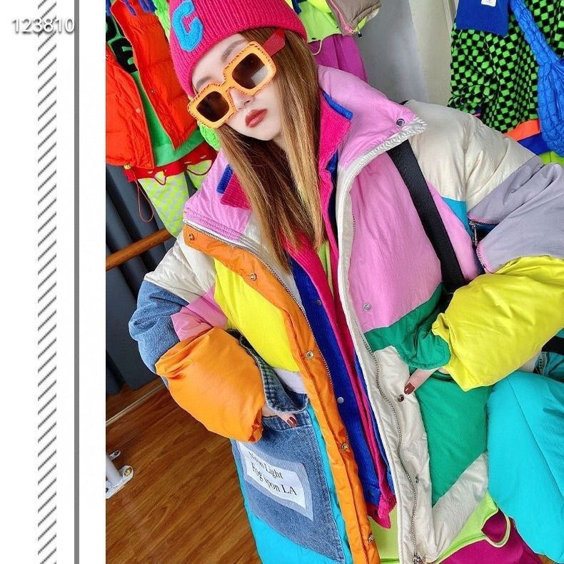 Chaqueta vaquera de moda con bolsillos grandes y cuello alto a juego de colores para mujer