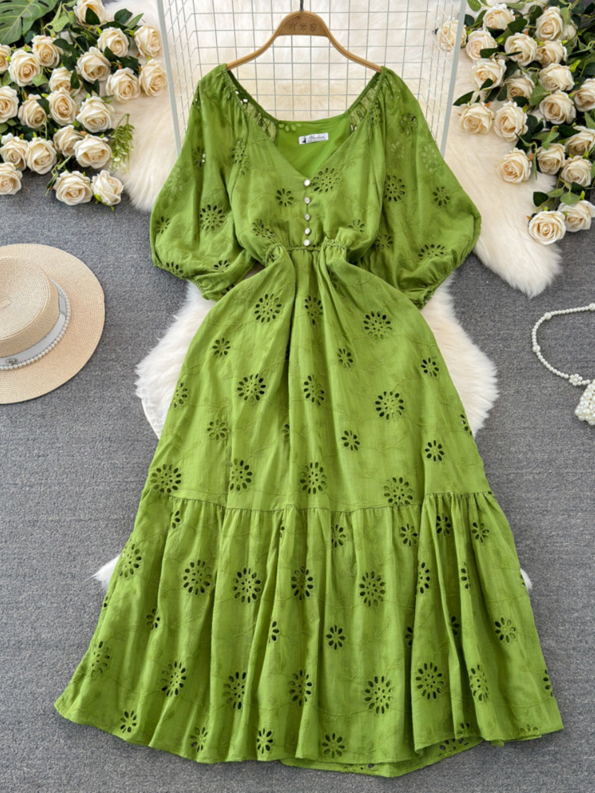 Temperament Short Sleeve V-neck Waist-controlled Slimming A- Line Hollow Embroidery Dress