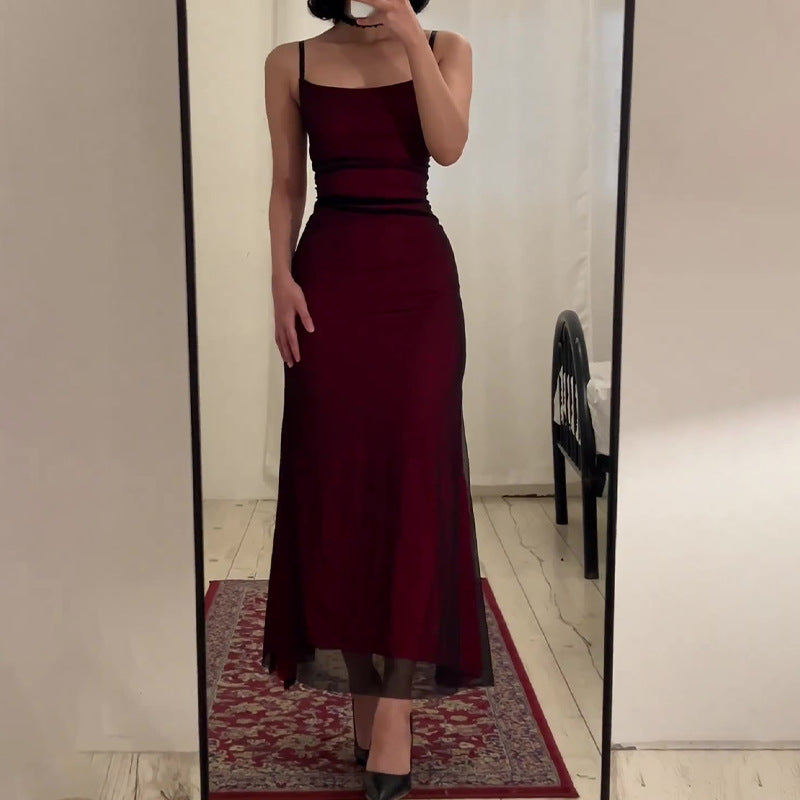 Vestido ajustado con tirantes de moda para mujer