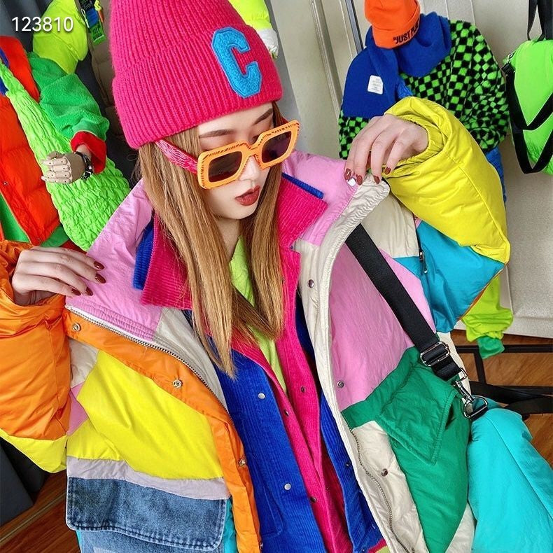 Chaqueta vaquera de moda con bolsillos grandes y cuello alto a juego de colores para mujer