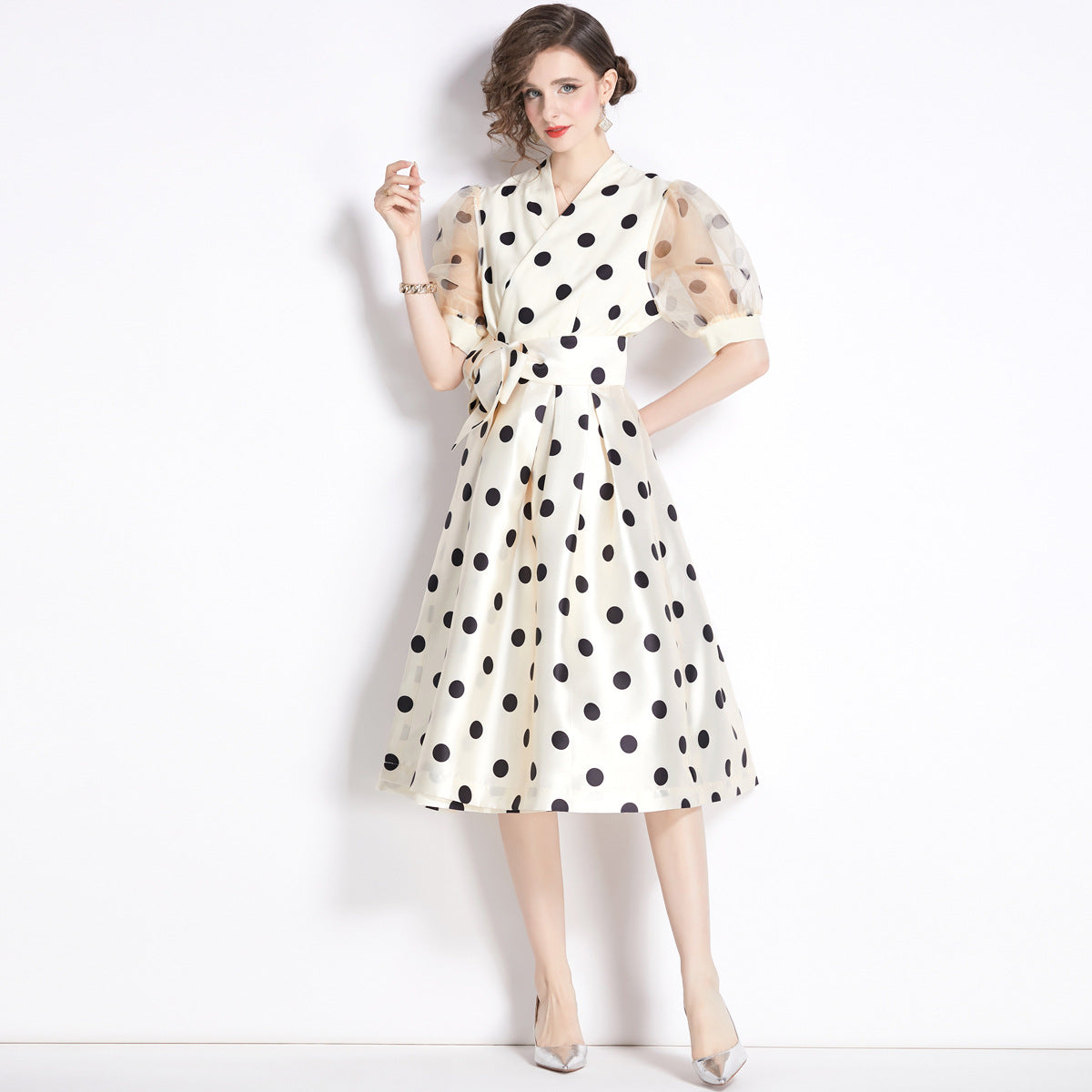 Französisches tailliertes Polka Dots-Kleid 1-Sinn Langer Rock