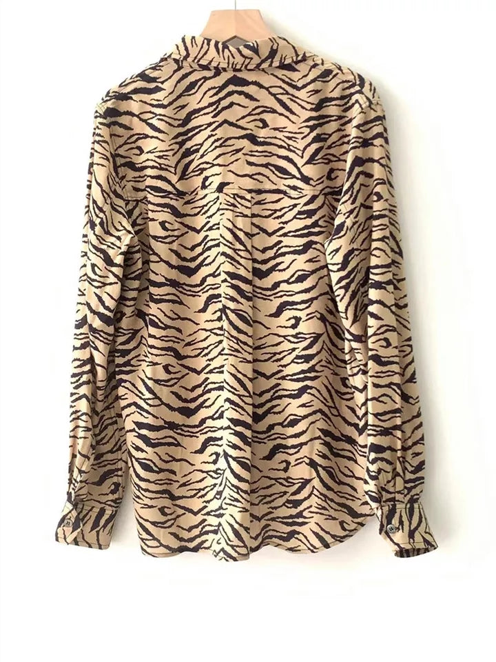 Französisches Frühherbst-Langarmshirt mit Tigermuster und Tasche für Damen