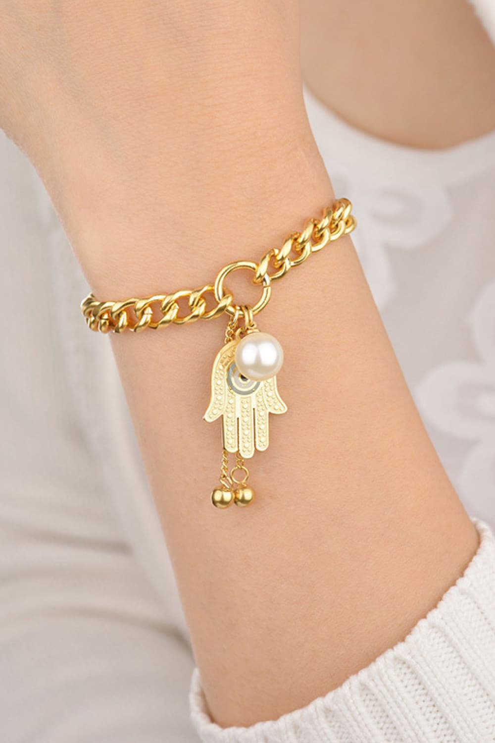 Pulsera de cadena gruesa con mano de Hamsa