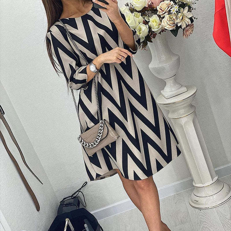 Fashion Round Neck Loose Slimming Stripes Dress