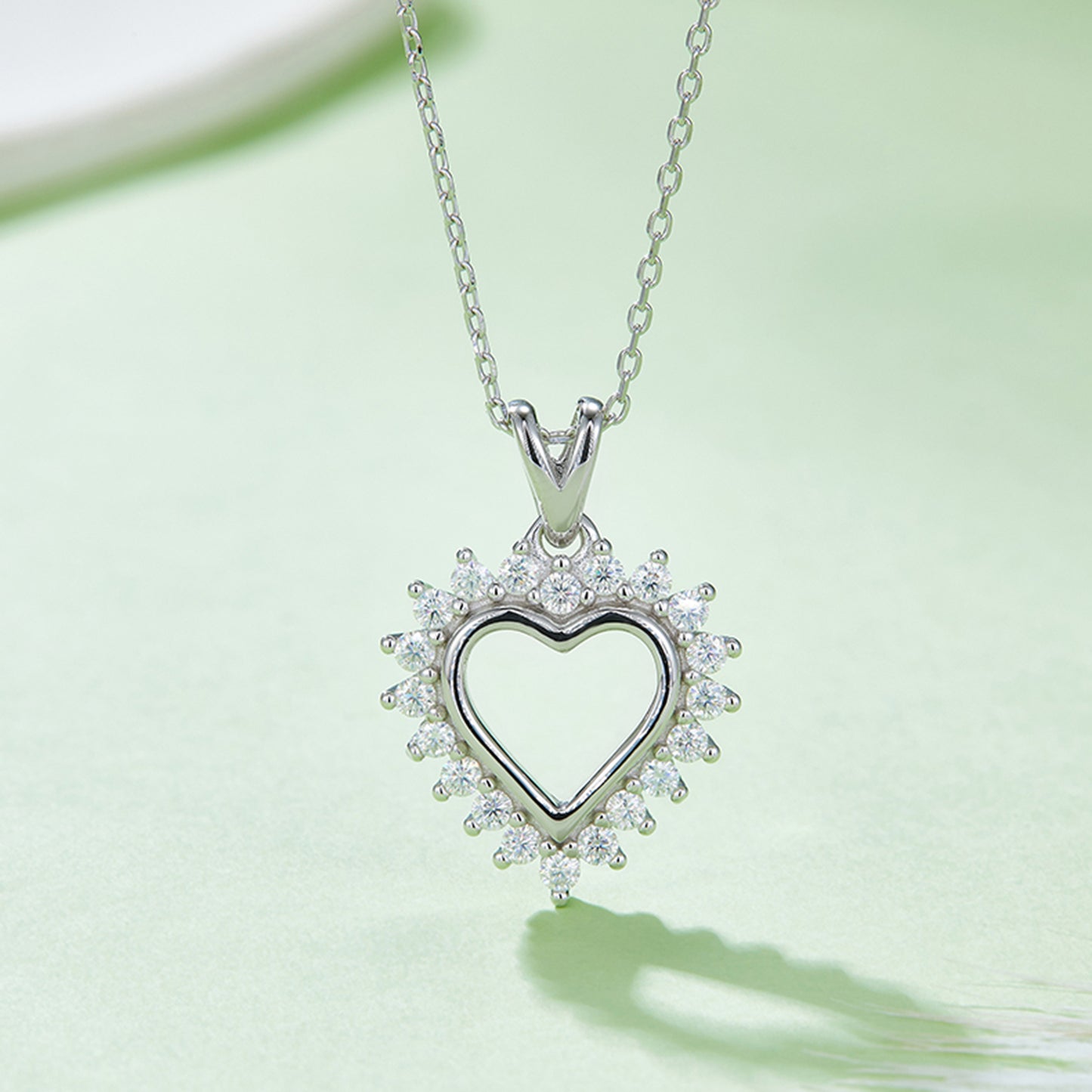 Collar con colgante de corazón de plata de ley 925 de Moissanita