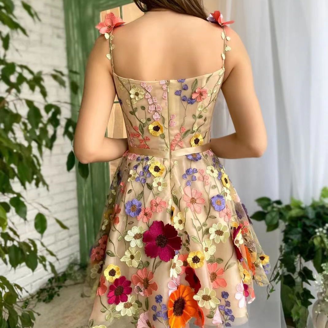 Dreidimensionales Blumenstickerei-Kleid, Sommermode, süße A-Linie-Hosenträgerkleider für Damenbekleidung