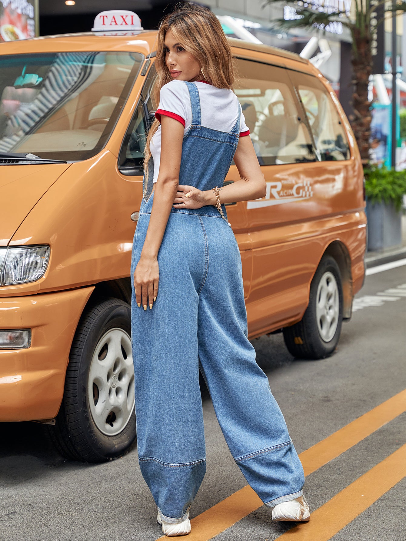 Lässiger, lockerer Denim-Overall für Damen in einem Stück