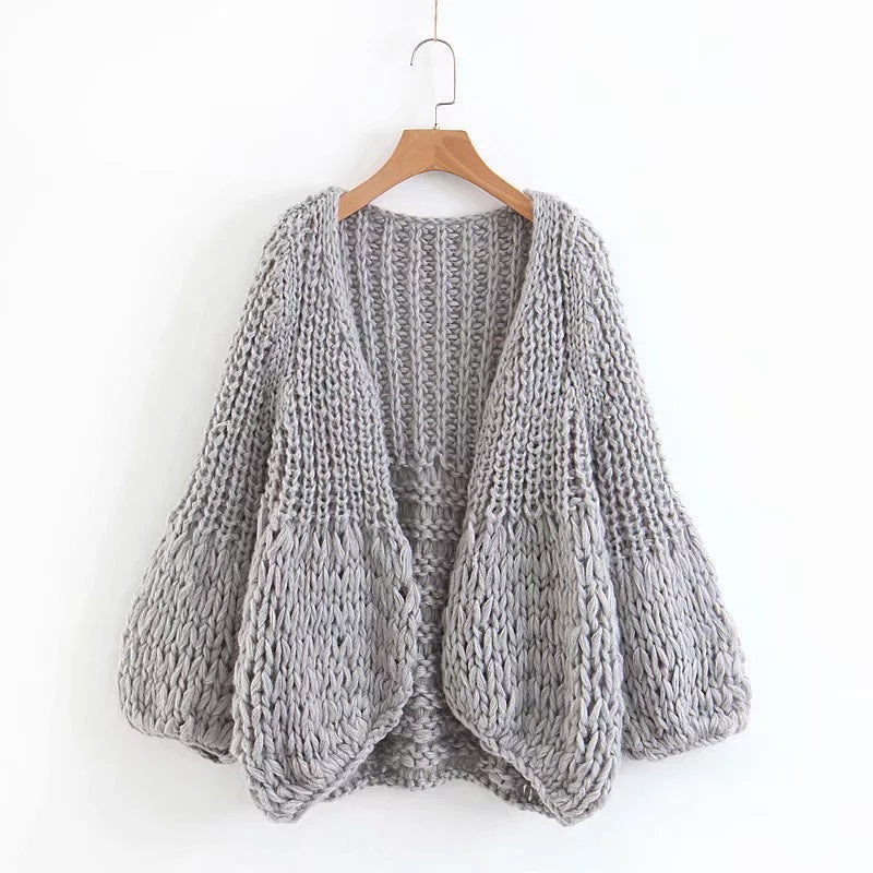 Handgefertigte Strickpullover-Cardigan-Jacke in reiner Farbe